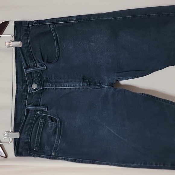 Men's Levi's 512 in a dark wash - Picture 4 of 5